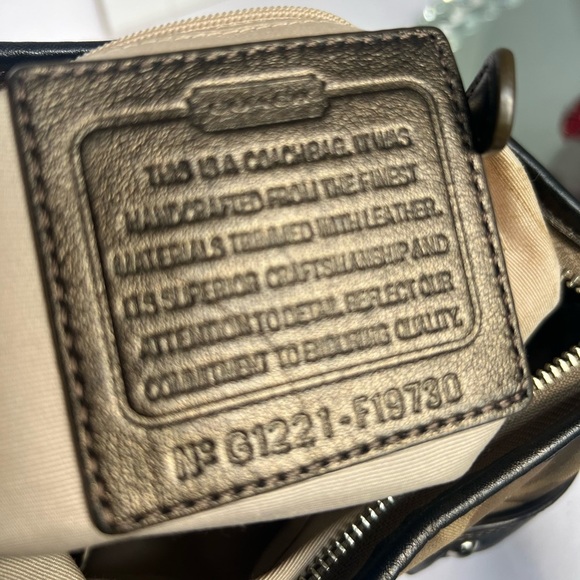 Coach Beige and Brown canvas and leather Shoulder Bag adjustable strap - Picture 3 of 12